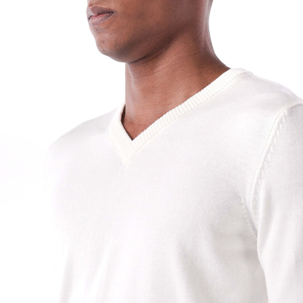 SOLID Knitted V-Neck Sweater - White - close up 1
