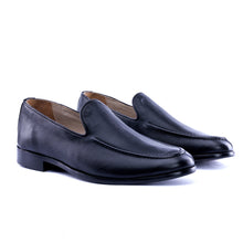 Load image into Gallery viewer, Classic Calf Leather Loafers
