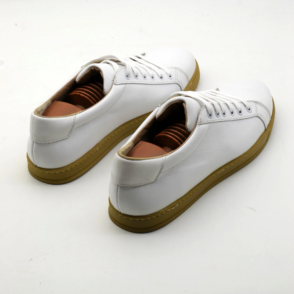 CALF LEATHER SNEAKERS - GUM SOLE SOLID essentials