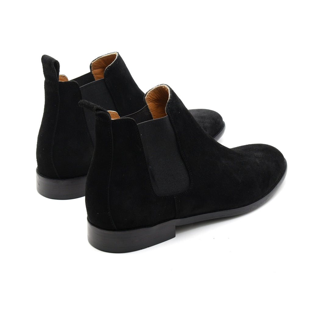 حذاء تشيلسي من الجلد السويدي الصلب