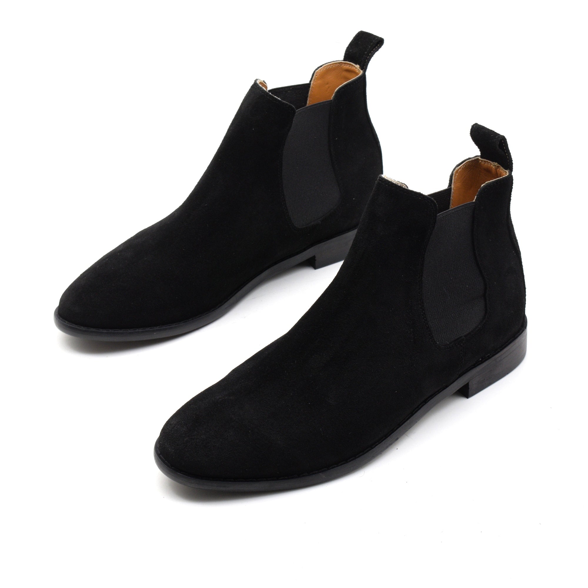 حذاء تشيلسي من الجلد السويدي الصلب