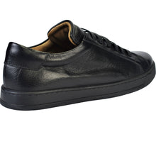 Load image into Gallery viewer, Calf Leather Low-Top Sneakers / Black Sole SOLID essentials
