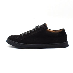 Calf Leather Low-Top Sneakers / Black Sole