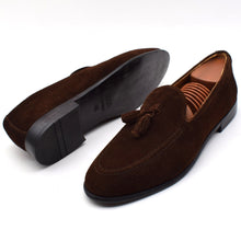 Load image into Gallery viewer, CALF SUEDE TASSEL LOAFERS
