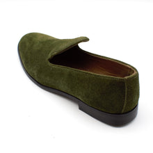 Load image into Gallery viewer, CALF SUEDE VELVET LOAFERS
