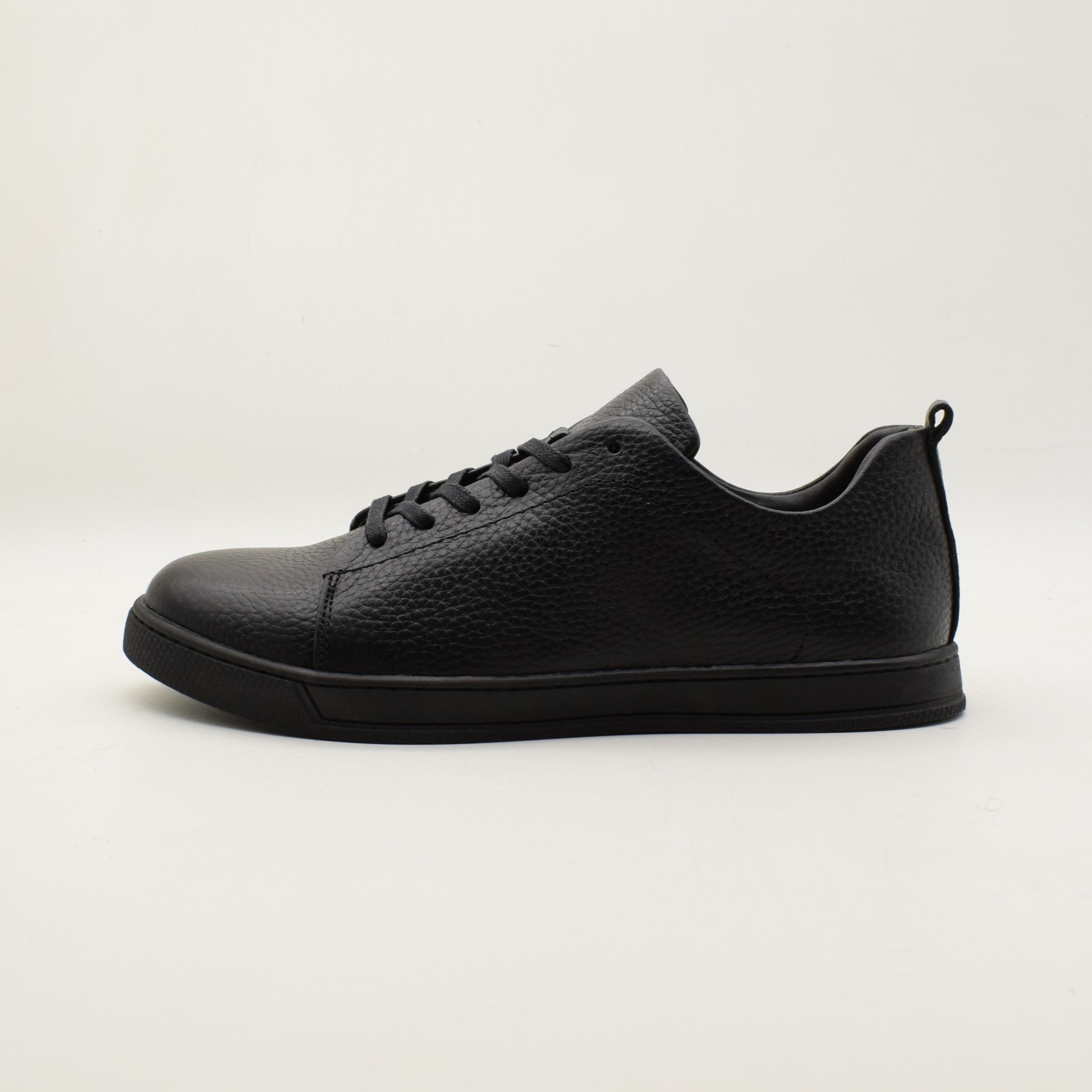 Court-Low™ Leather Sneakers