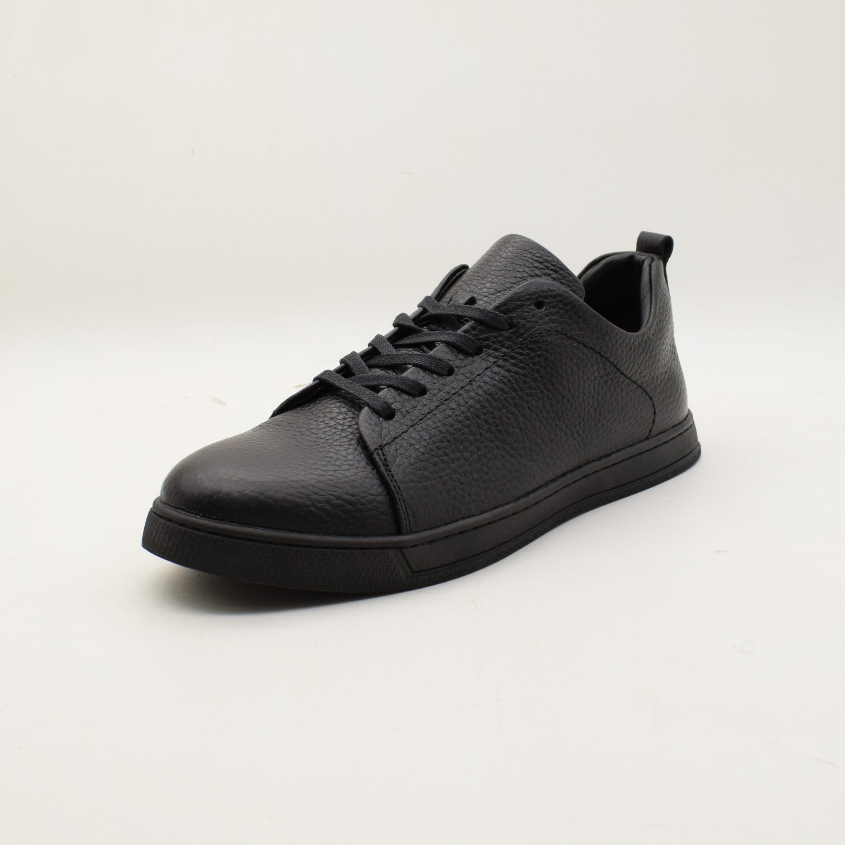 Court-Low™ Leather Sneakers
