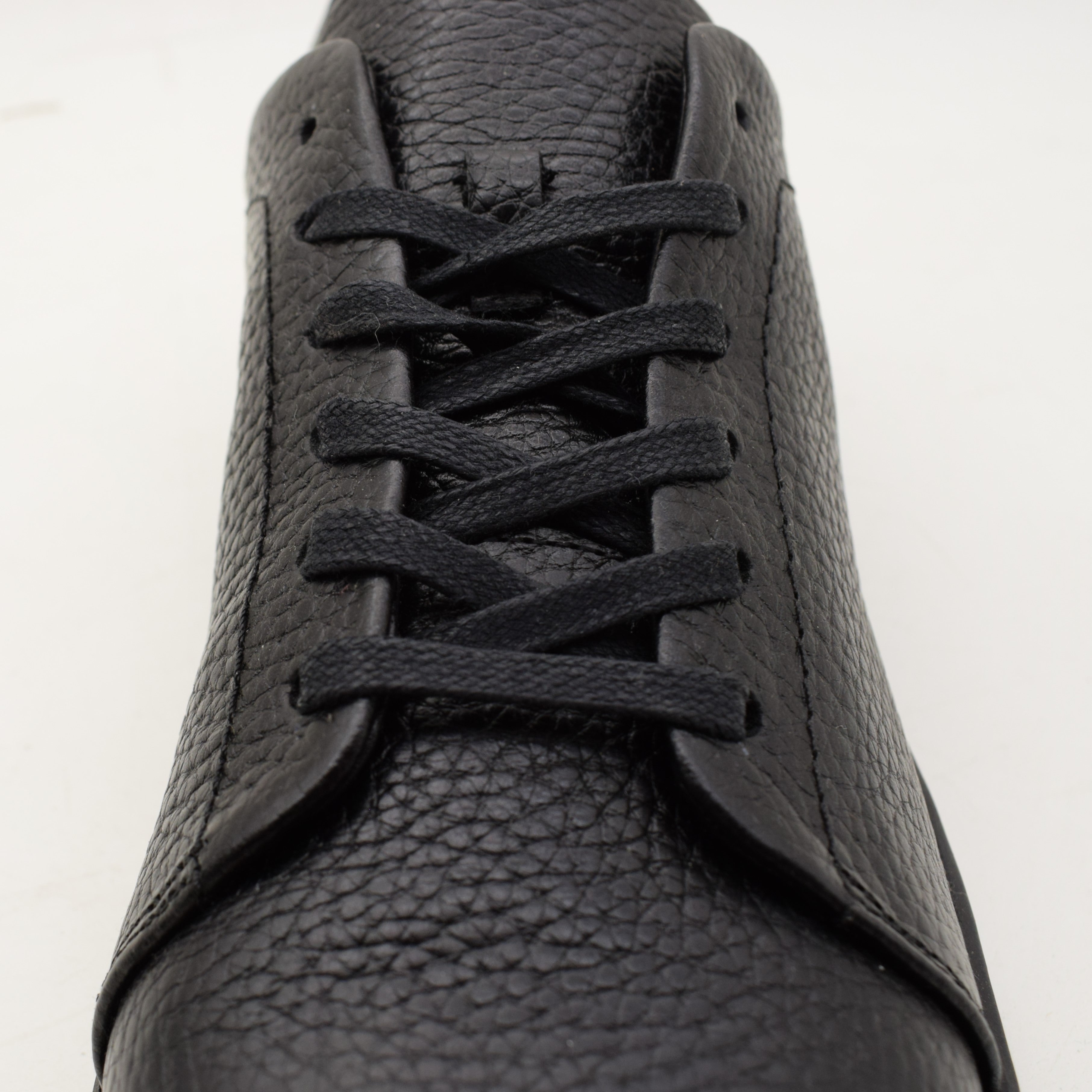 Court-Low™ Leather Sneakers