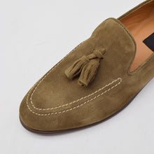 Load image into Gallery viewer, CALF SUEDE TASSEL LOAFERS
