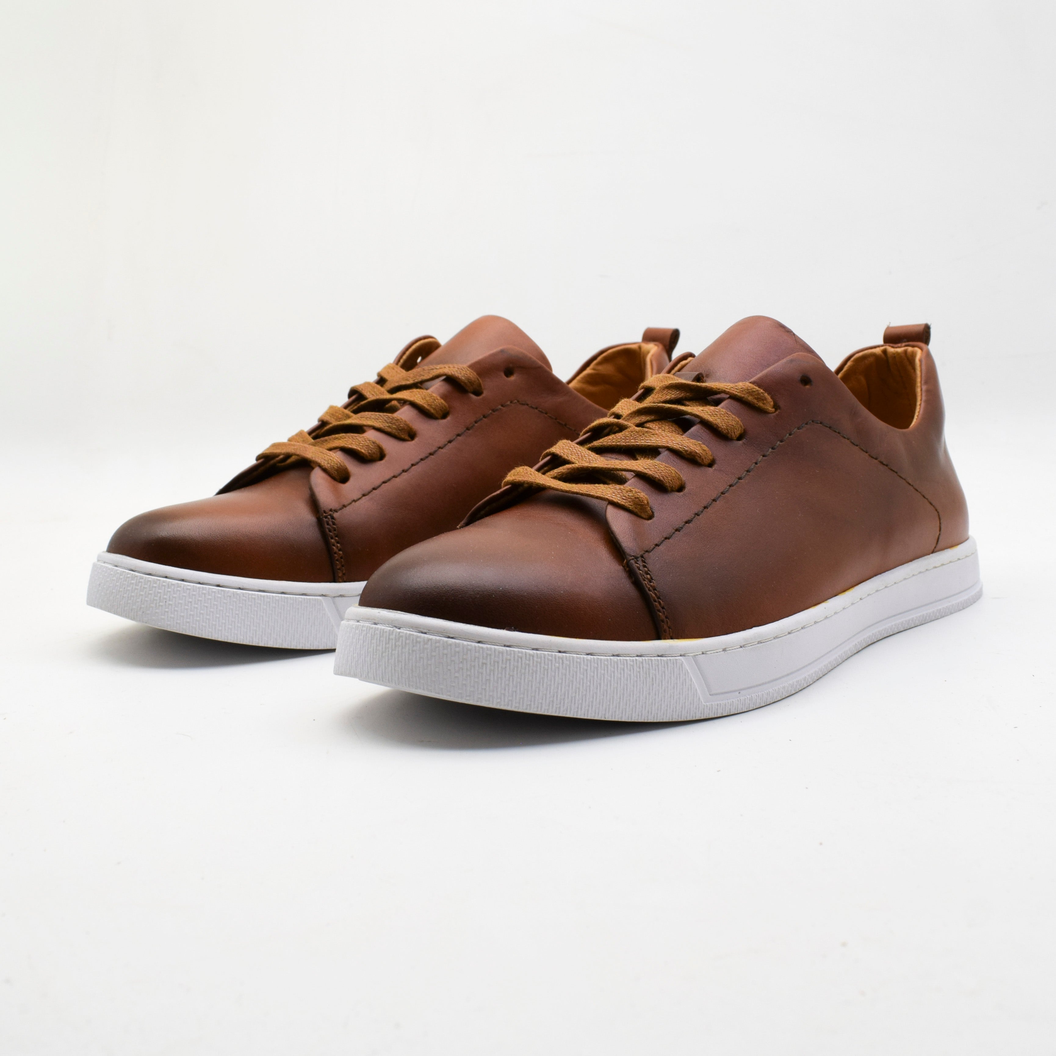 Court-Low™ Leather Sneakers