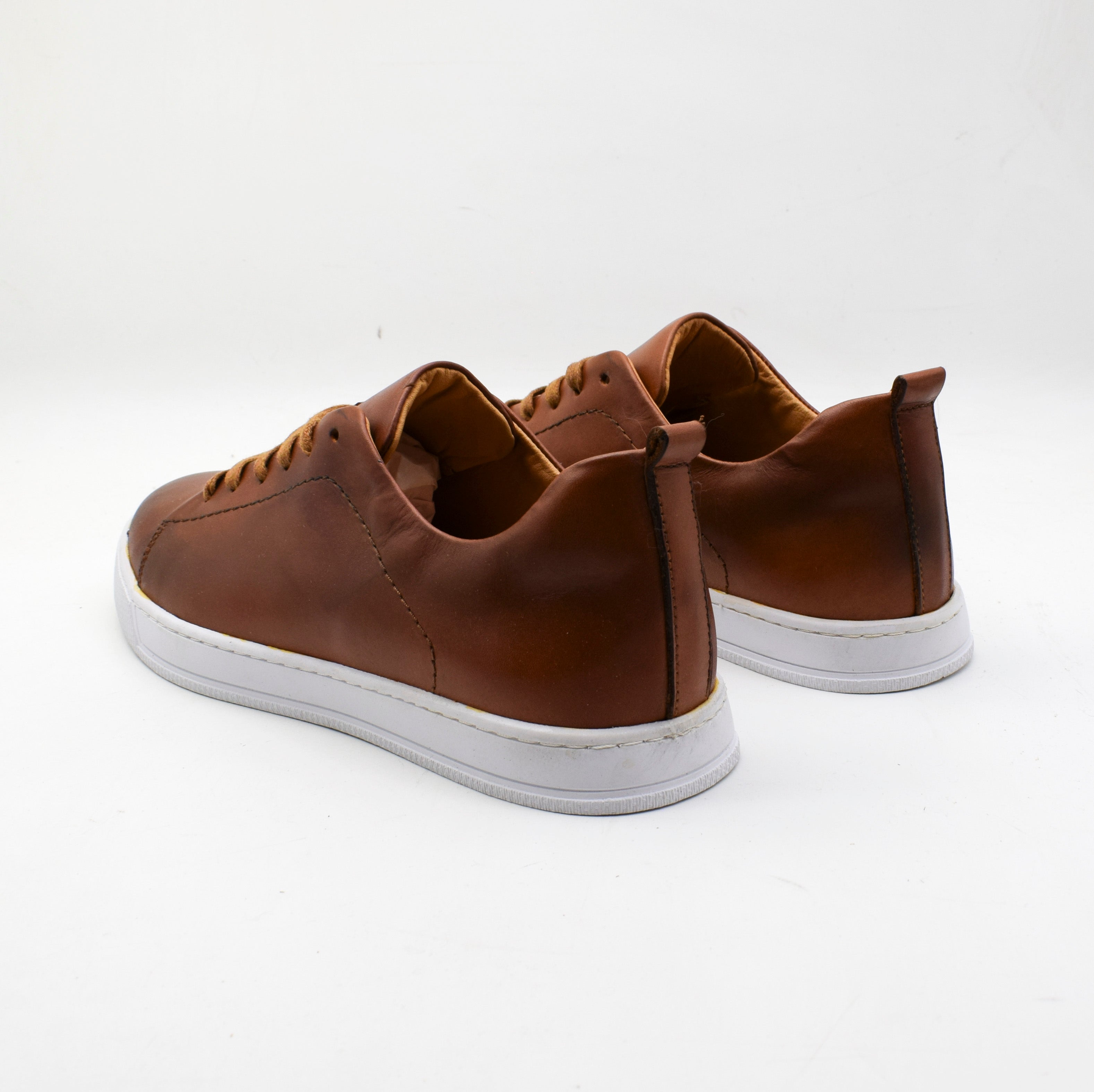 Court-Low™ Leather Sneakers