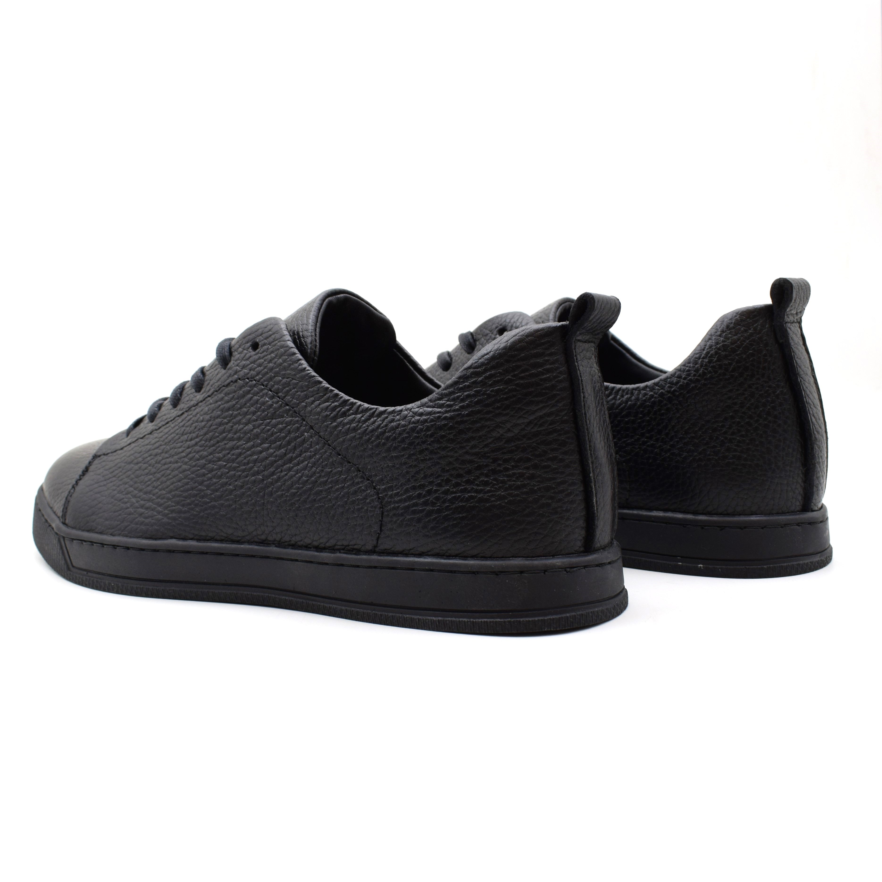 Court-Low™ Leather Sneakers