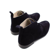 Load image into Gallery viewer, CALF SUEDE CHUKKA BOOTS
