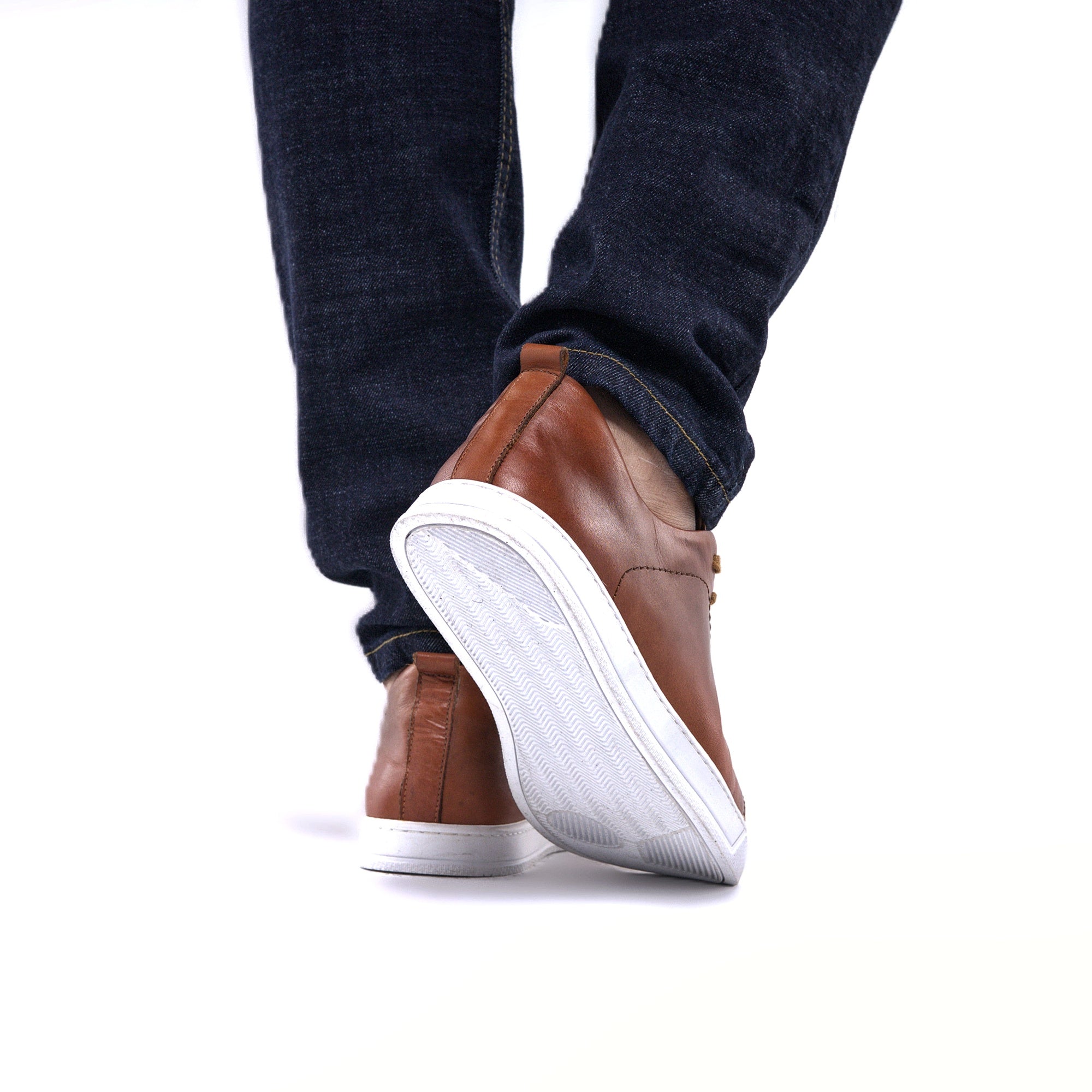 Court-Low™ Leather Sneakers