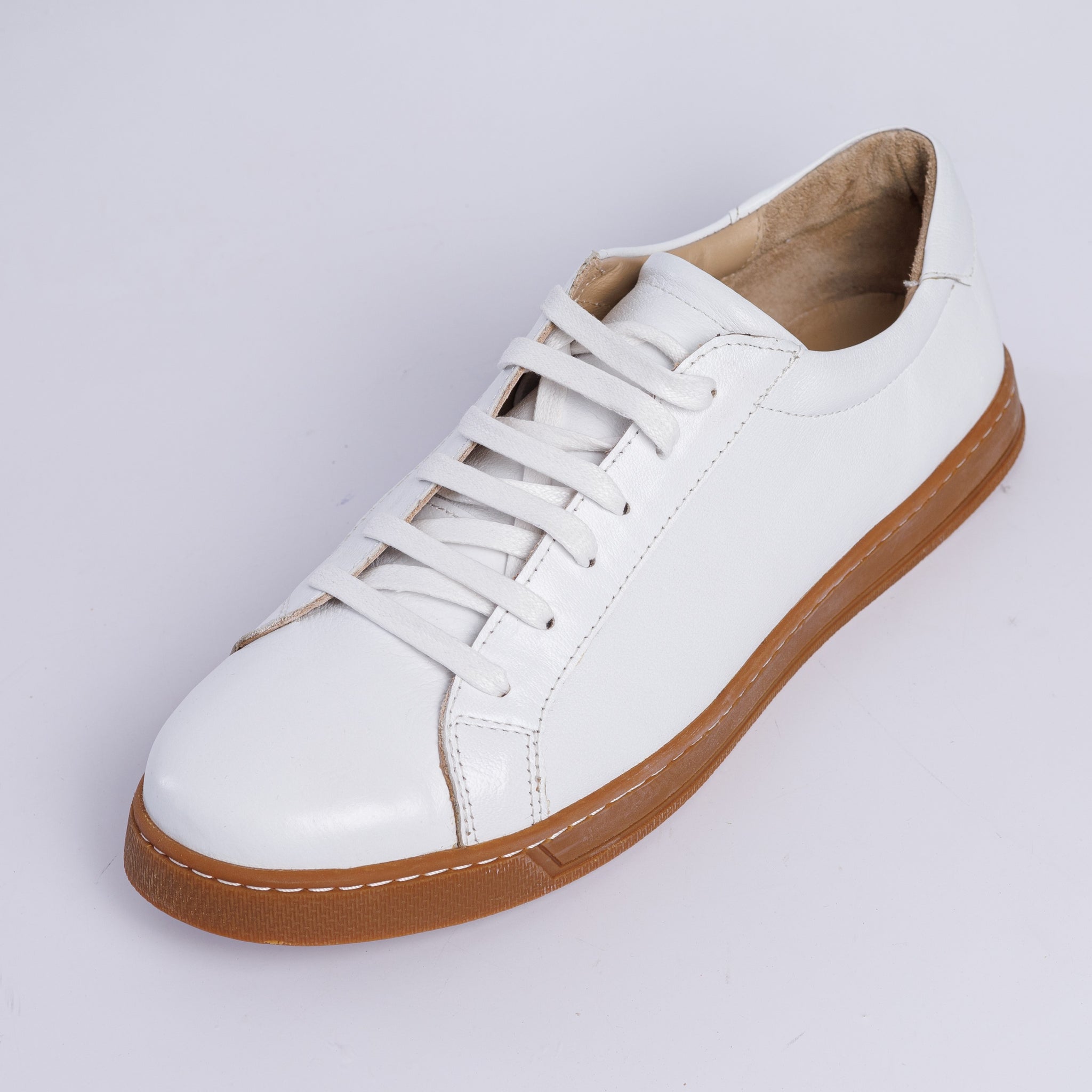 Calf Leather Low-Top Sneakers / Gum Sole