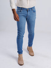 Load image into Gallery viewer, Skinny Fit Flex Washed Jeans
