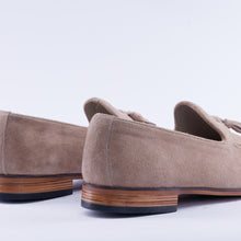 Load image into Gallery viewer, Luxe Calf Suede Tassel Loafers
