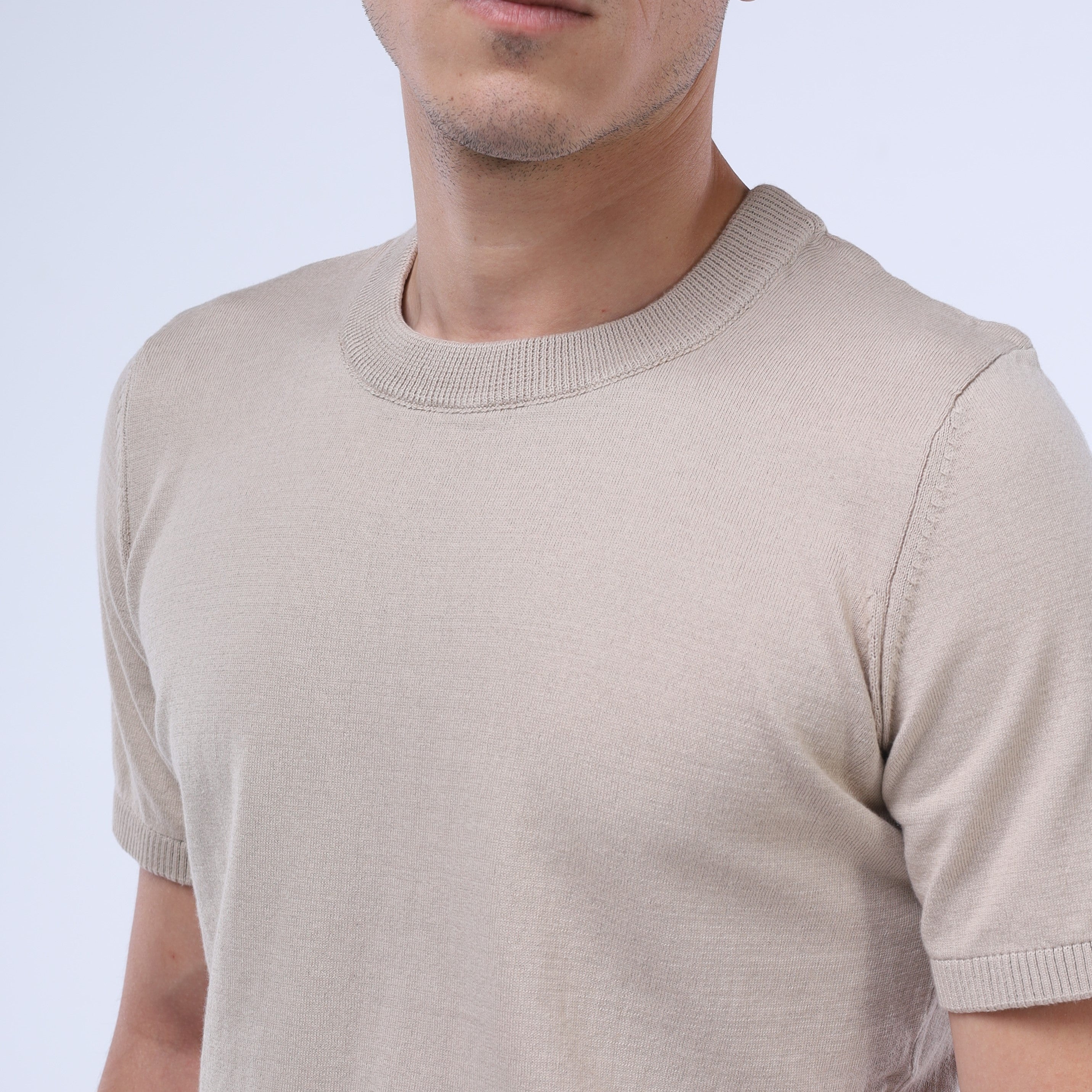 تي شيرت CloudKnit Crew من SOLID Essentials
