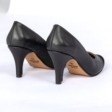Load image into Gallery viewer, Classic Leather Pumps - 7cm
