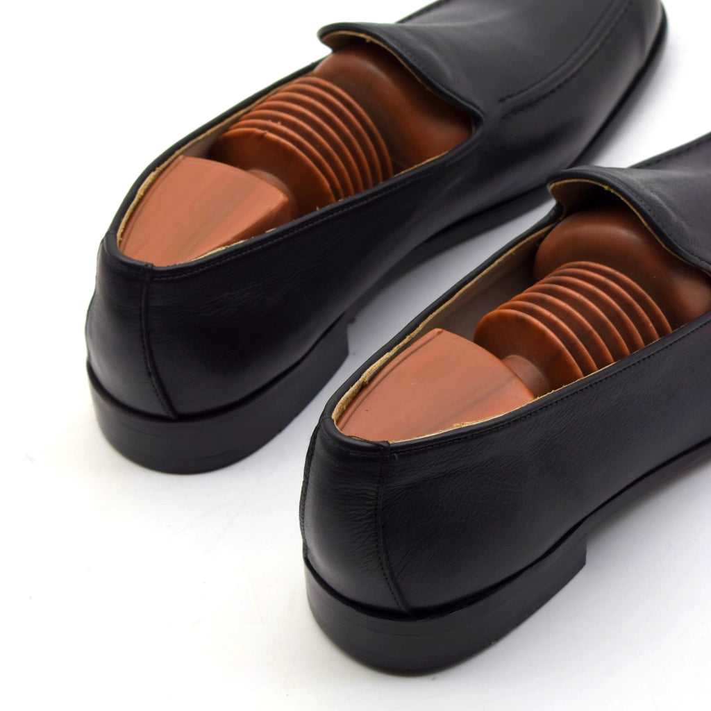 LEATHER PLAIN LOAFERS SOLID essentials