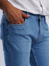 Load image into Gallery viewer, Skinny Flex Denim SOLID essentials
