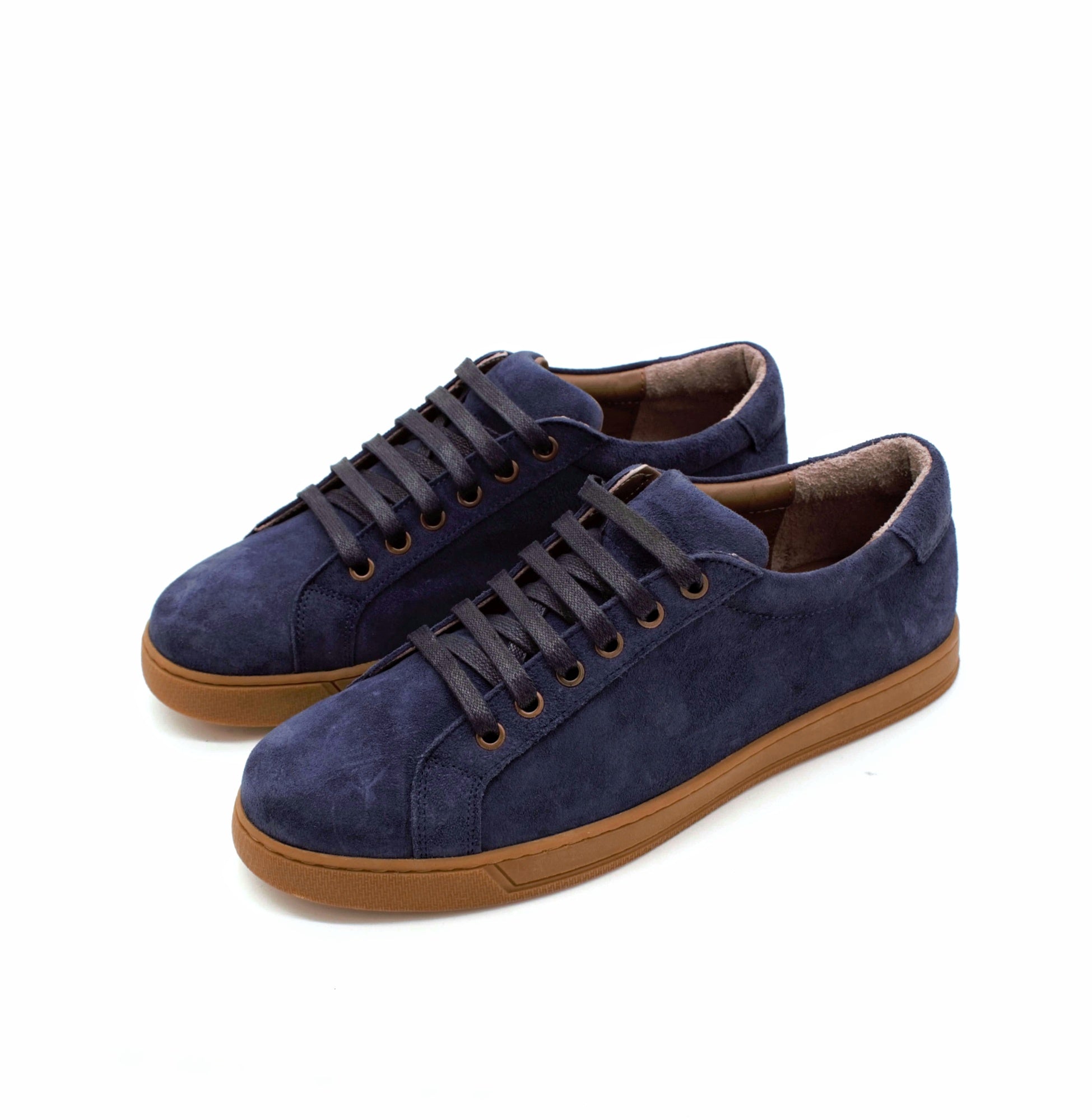 The Core Low-Top – Suede on Crimson Sole main