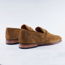 Load image into Gallery viewer, Calf Suede Strap Loafers
