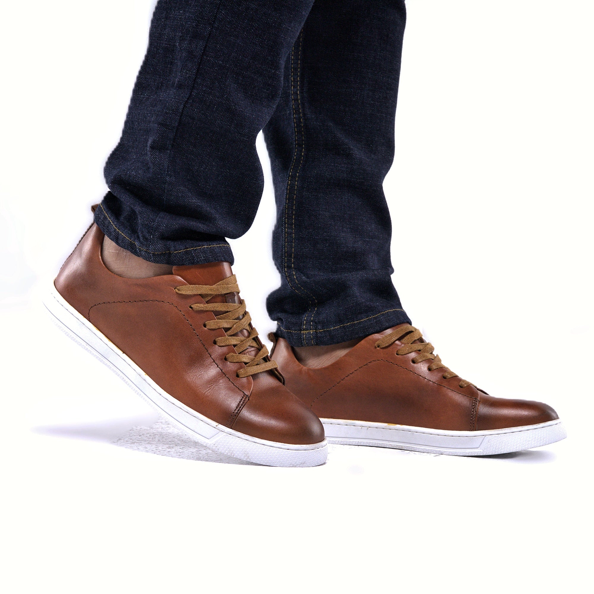Court-Low™ Leather Sneakers